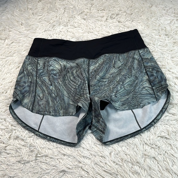 Lululemon Speed Up Mid-Rise Short 4" Dimensional Icing Blue Multi / Black - Picture 1 of 6